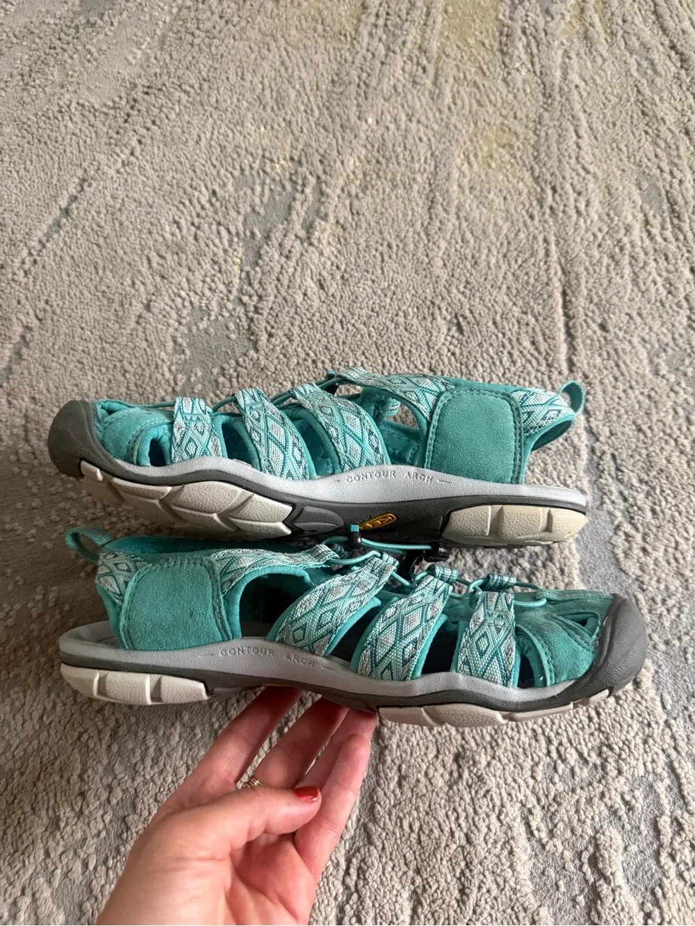 Keen Clearwater CNX Sandals baby blue  and aqua Aztec weave s bungee closure 10